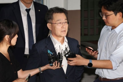 허위 인터뷰’ 72분 녹취 공개…“<b>조우형</b>에 검찰 직원이 <b>커피</b>”