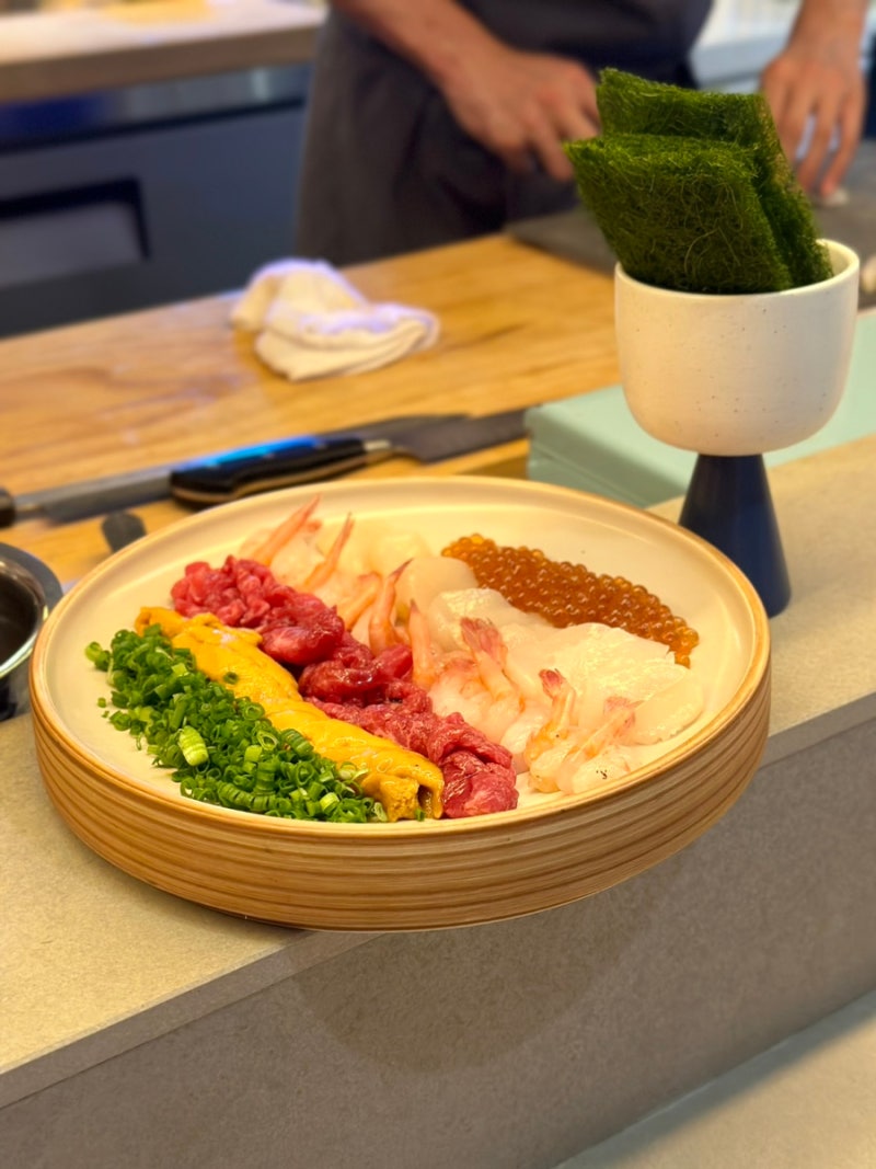 청담그늘 | 미쳤.. 메뉴가 너무 맛있는 청담 와인바 feat. 우니 그득 고등어 봉초밥 : 네이버 블로그, image size:800x1067