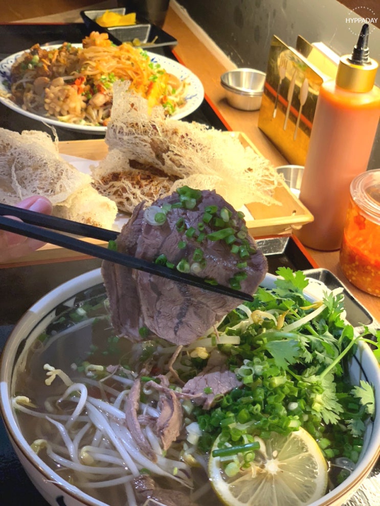 맛있는 베트남 요리 부천 사이공 비스트로에 있다