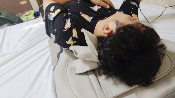  부모님 명절선물 라브 스트레칭 마사지기 등 허리 통증 완화 방법 척추 스트레칭 운동 안마기