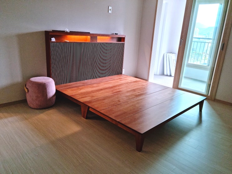  원목침대엔 원목소파? 세라믹식탁은 어때요?