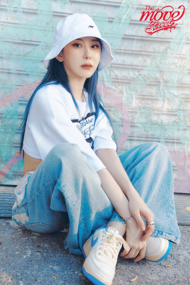  여자 솔로 가수 이채연 싱글 앨범 렛츠 댄스로 역주행 신화 이어간다