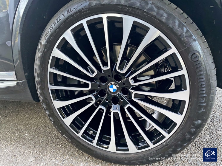 BMW X7 다이아몬드 컷팅 블랙 폴리시 휠도색