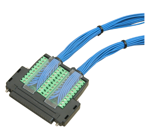  사용자가 임의로 배선할 수 있는 Fujitsu 타입     단자대 TC-40F