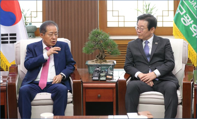 <b>홍준표</b> “<b>정권교체</b>후 <b>이재명</b> 수사만,” 고장난 시계도 하루... 