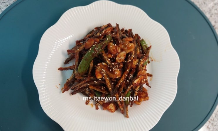 멸치 요리: 고추장 멸치볶음 멸치 요리: 고추장 멸치볶음