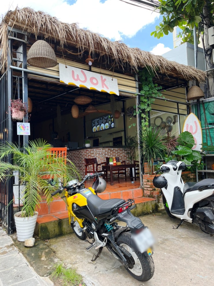  무이네 맛집 ㅣ 서핑보드웍 Surfing Bird's WOK ㅣ 퓨전아시안 레스토랑 식당(내돈내산)