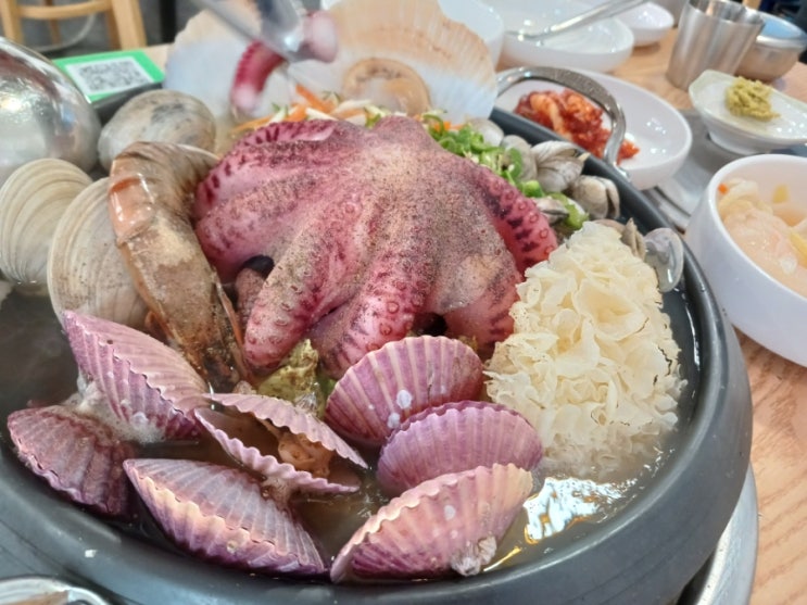 향남맛집 바다상회 해물칼국수 향남점 황제통문어전골 향남 화성맛집 향남맛집 바다상회 해물칼국수 향남점 황제통문어전골 향남 화성맛집