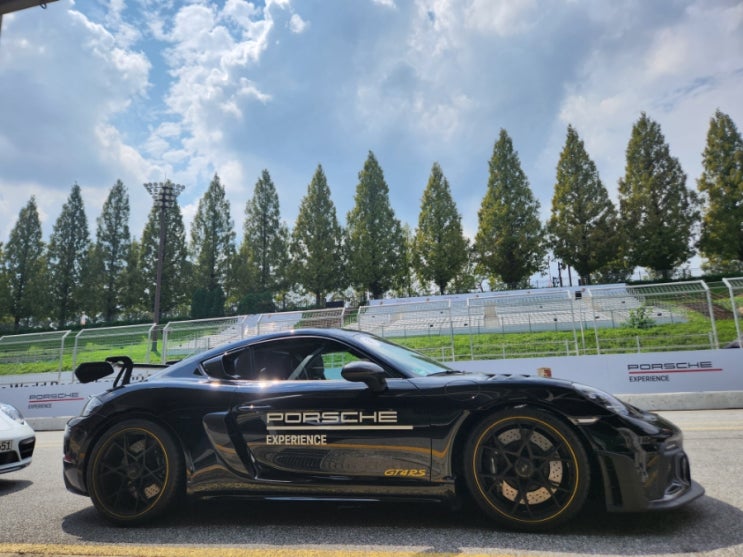 PWRS(Porsche World Roadshow) 2023 참가 후기 #3  "911 GT3 RS"와 "718 GT4 RS" 시승