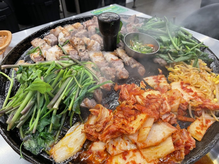  공주 맛집 신관동 고기집 목구멍 고기구워주는 집 미나리와 데이트
