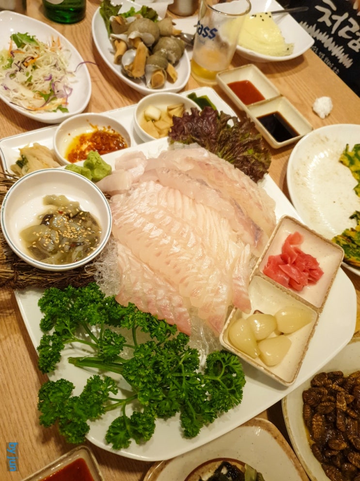  시청역 미시령너머 - 가성비 세트메뉴의 광어회 전문 횟집