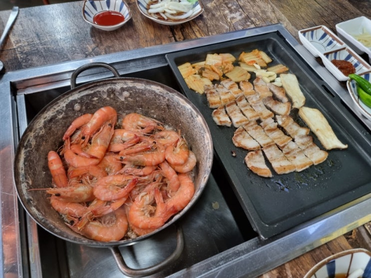  마산 구산맛집 "구복연까치" 새우 & 삼겹살 마산 로봇랜드 맛집 추천