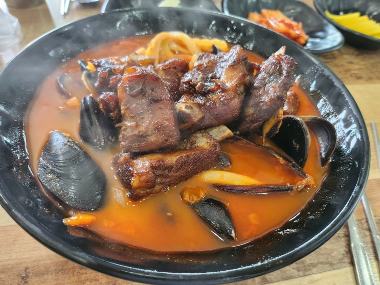  [제주여행 2일차] 【짬뽕에 취한 날】 제주 현지인 추천! 제주도 이색음식, 갈비만땅 갈비짬뽕! (내돈내산)