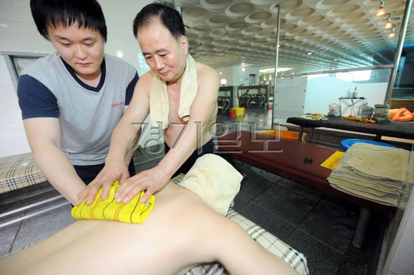 때미는꿈 해몽 : 목욕하는꿈, 때꿈, 때를미는꿈, 때나오는꿈, 목욕탕꿈 등!
