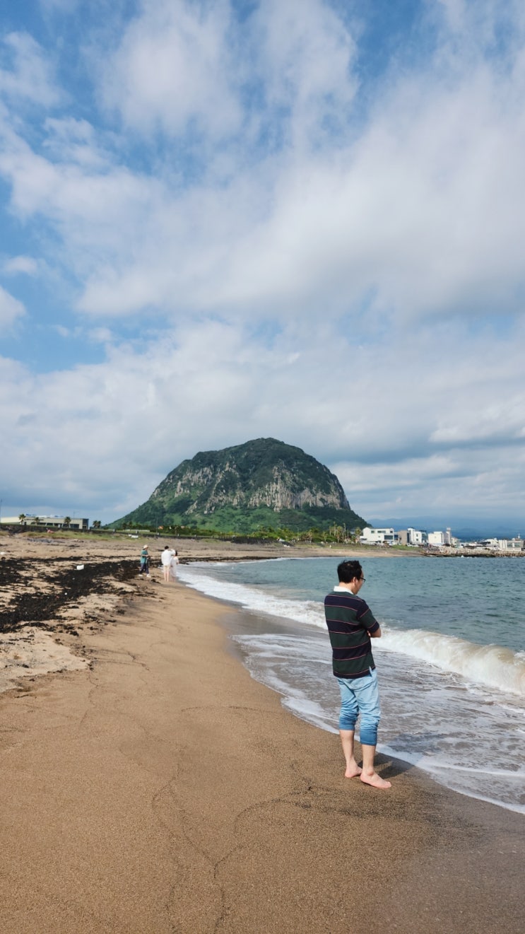  사계해변 맨발 걷기 힐링 포인트! 산방산, 형제섬, 범섬까지 오션뷰 대박. 제주여행 가볼만한 곳 추천