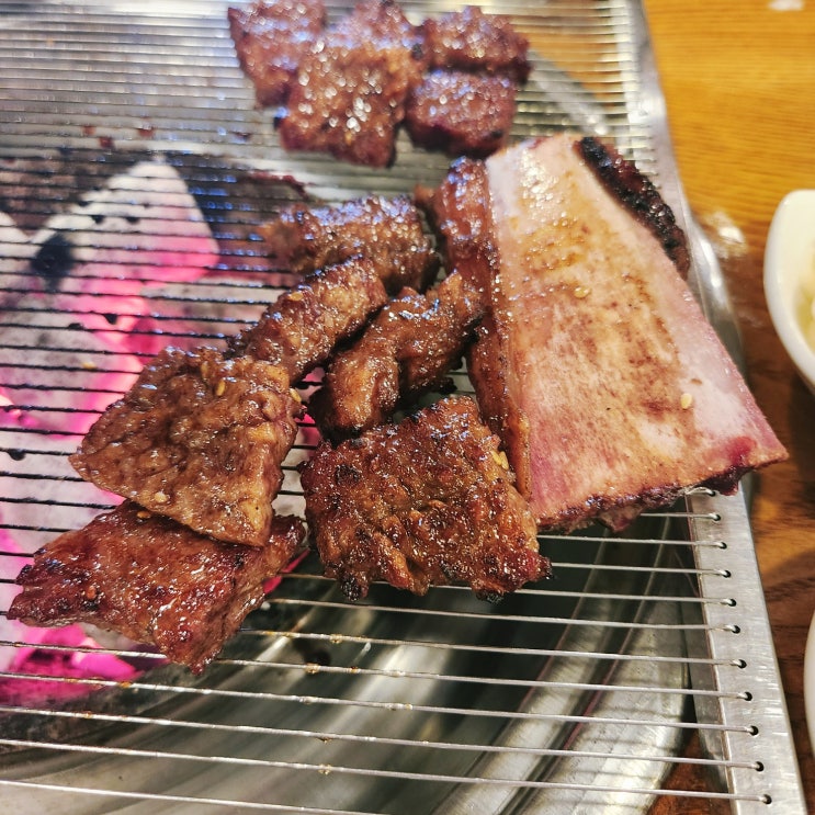 [강남/역삼동] 선릉역 회식하기 좋은 소고기 맛집 '바우한우'