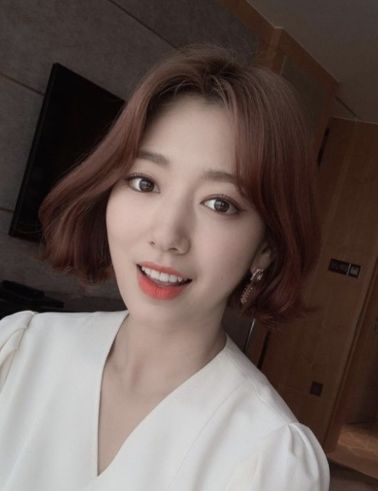  연예인 단발머리: 박신혜, 김유정 그리고 한예슬의 변신