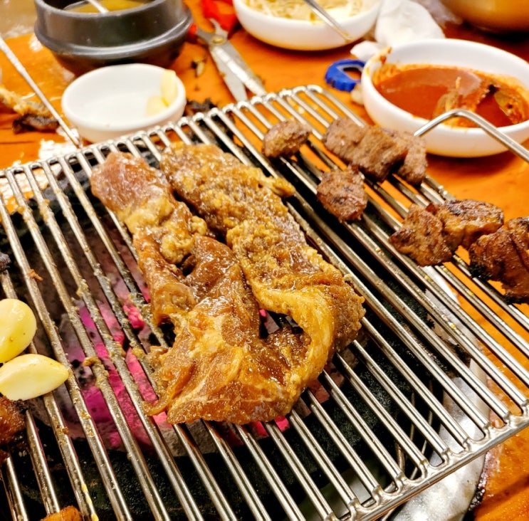  천호동 숯불돼지갈비 맛집 선지해장국이 끝내주는 마포집