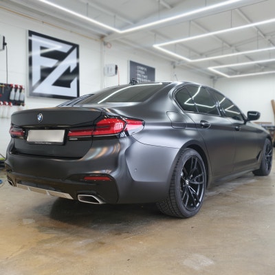 시흥 신현로38번길 / 사틴블랙 전체랩핑 & 루프스킨/ BMW / 5시리즈 (G30)