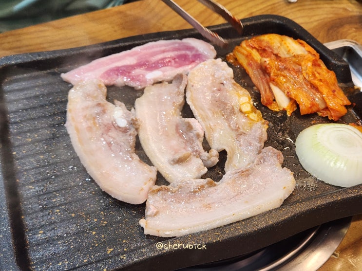  용두동 제기동 맛집, 노포갬성 한식파 한돈 삼겹살 맛집 : 명성식당