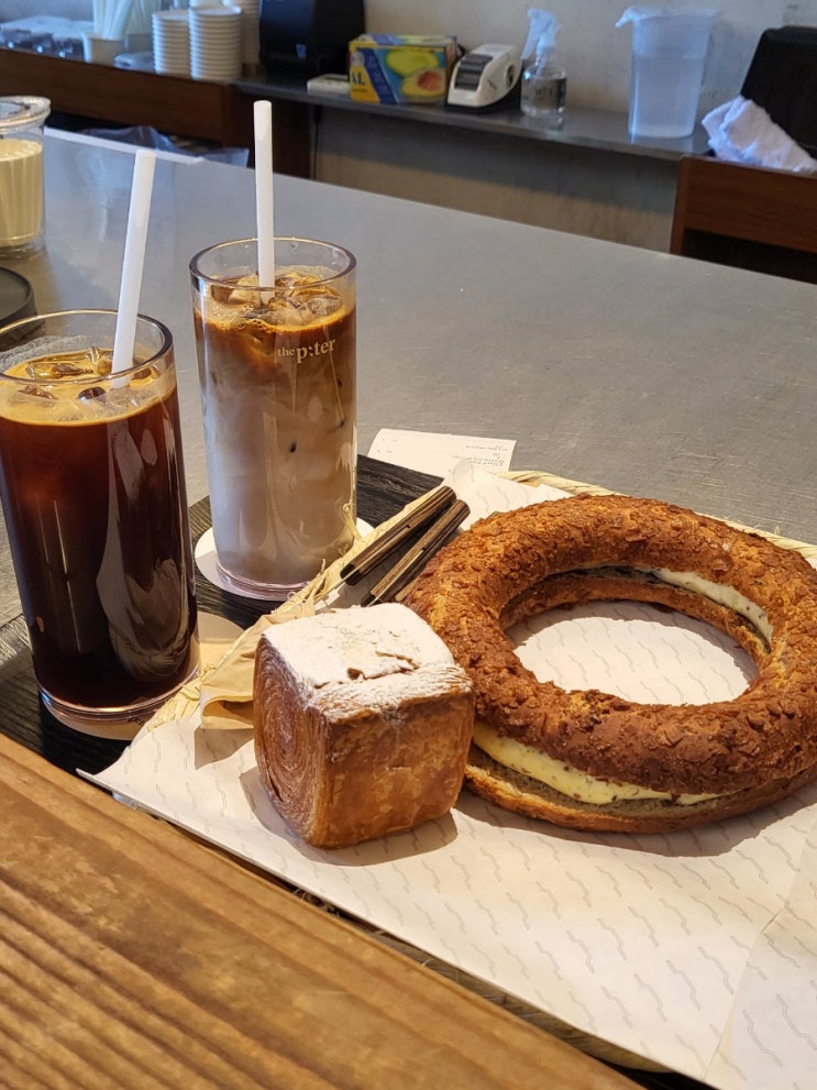  [더피터커피] 신당역 베이커리 카페_the p;ter coffee