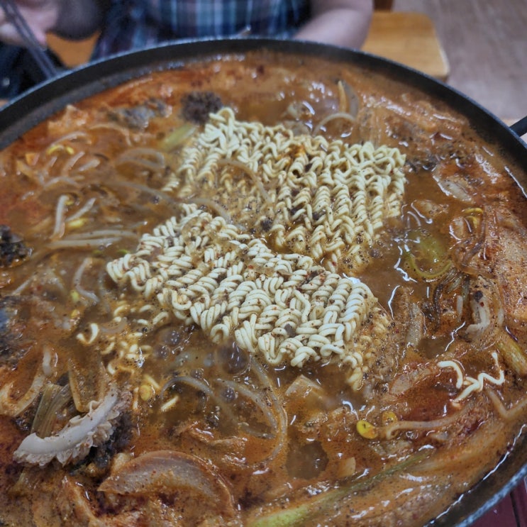  [아주대 순대곱창전골] 큰맘할매순대국 아주대 삼거리점 맛집 추천