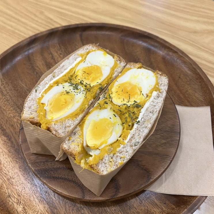  김포공항 근처 혼밥하기 좋은 샐러드 맛집 온 샐러드