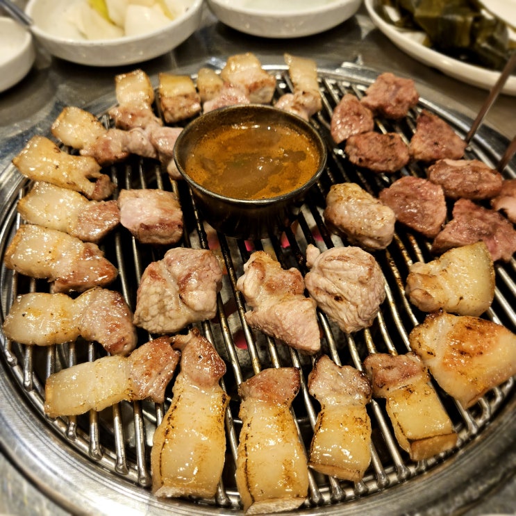  광주 첨단 맛집 제주돈회관