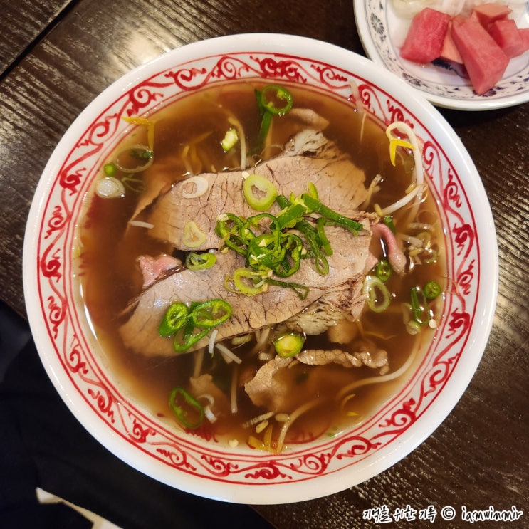 진한 국물맛이 인상적인 가산동 쌀국수 맛집 포36거리