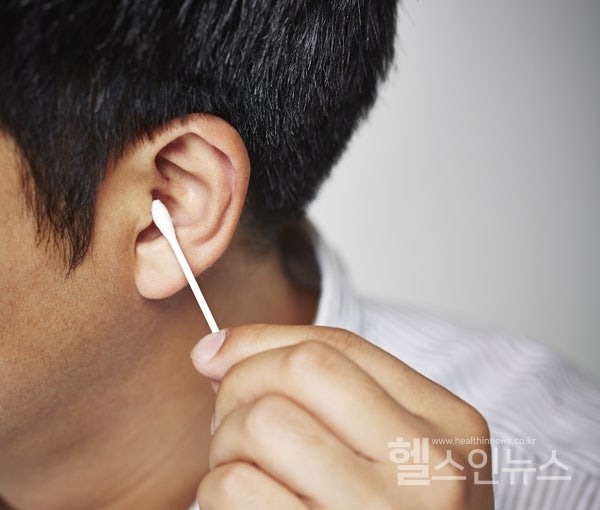 귀꿈 해몽 총정리 : 귀파는꿈, 귀지꿈, 귀지파는꿈, 귀자르는꿈 등