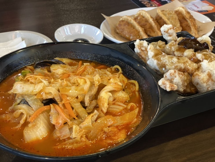  건대입구 짜장면, 짬뽕 중국집 " 홍콩반점 "