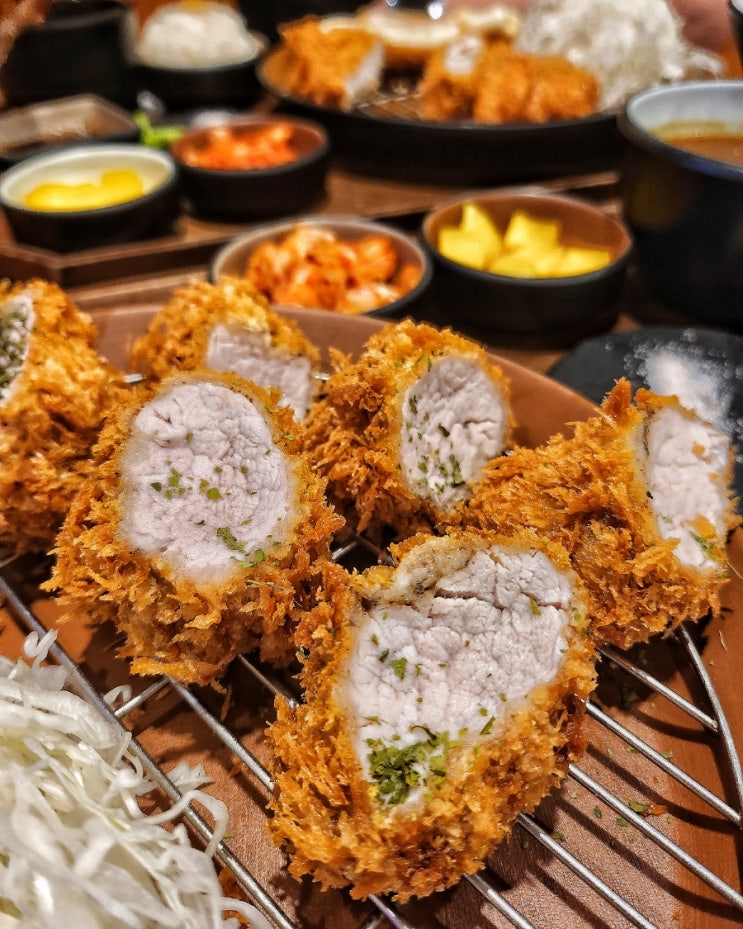  평창동 밥집 함께식탁, 돈까스카레가 맛있는 상명대 맛집