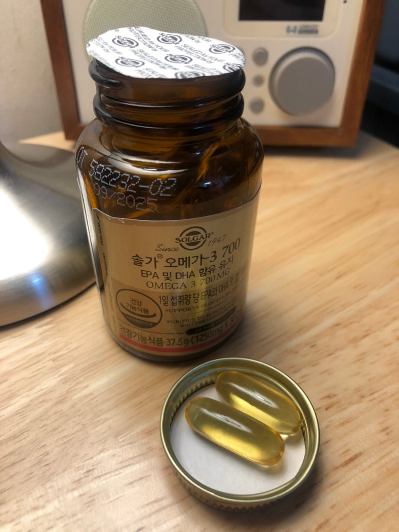 고기는 끊을 수 없어서 오메가3를 먹어요 / 솔가 오메가3 700 EPA & DNA 30캡슐 후기