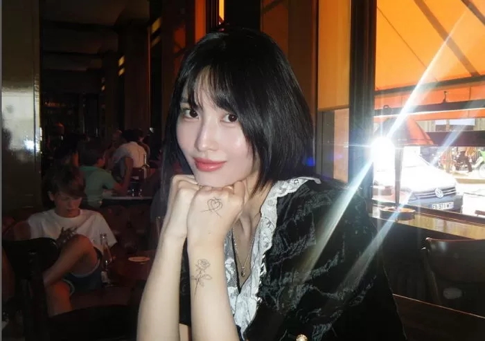 트와이스 모모, 26살 되더니 파격적인 무대 의상 선보이며 완벽한 섹시미 트와이스 모모, 26살 되더니 파격적인 무대 의상 선보이며 완벽한 섹시미