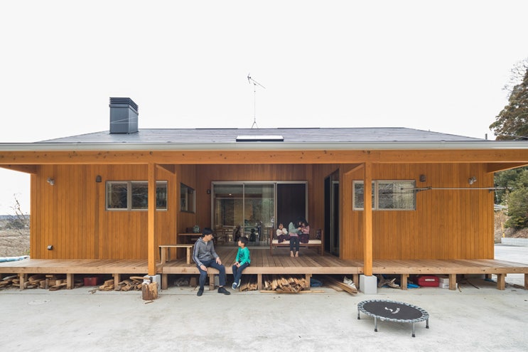 꺾인지붕 아래 대청마루 툇마루 부모님집 짓기 단층주택 제안 꺾인지붕 아래 대청마루 툇마루 부모님집 짓기 단층주택 제안