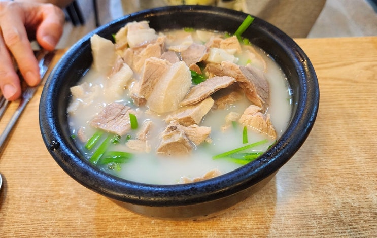  진주 칠암동 : 권돼지국밥
