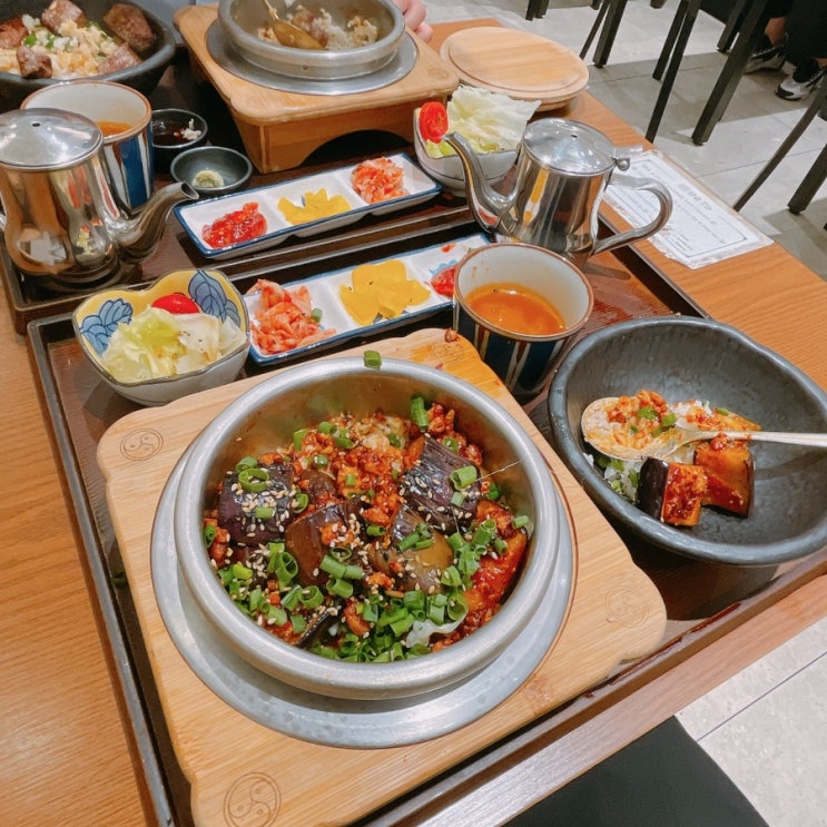  숭늉까지 완벽한 솥밥, 광교아브뉴프랑식당 담솥