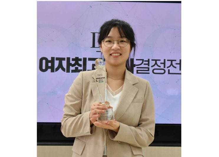 [<b>닥터지</b>]  <b>최정</b>에겐 영예, 김은지에겐 성장...