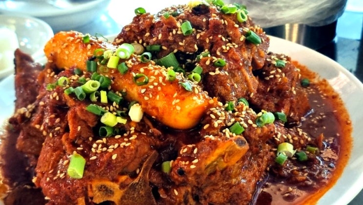  신림술집추천 신림 닭발 맛집으로 유명한 맴맴 에서 뼈구이와 콘치즈 먹었어요
