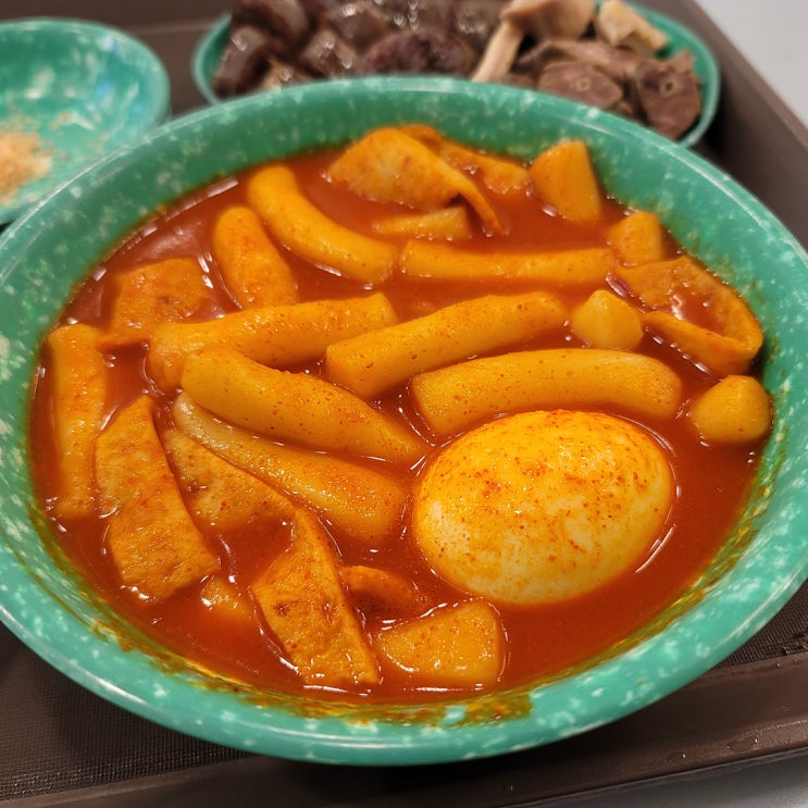  국대떡볶이 메뉴 떡볶이와 순대 오뎅
