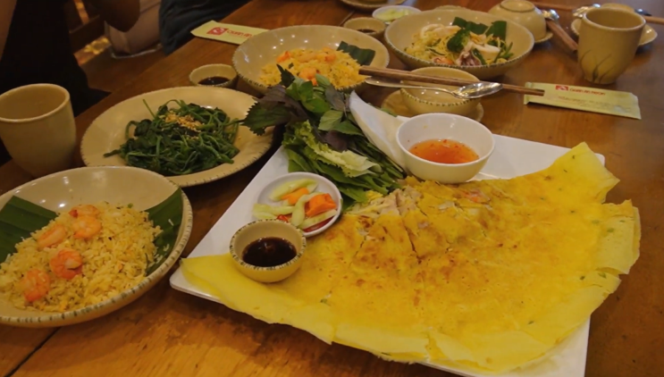 베트남 하노이 맛집 반쎄오 맛집 꽌안응온 (Quan an Ngon)