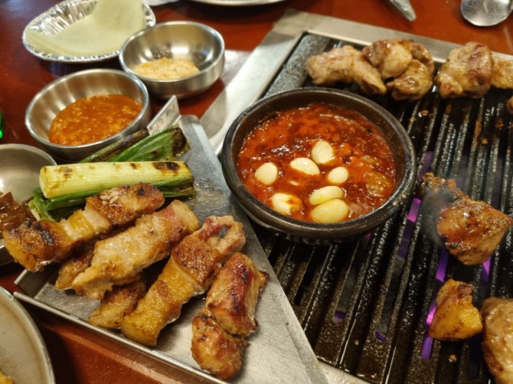  뭉텅 홍대점, 요즘 핫한 홍대 돼지고기 구이 맛집