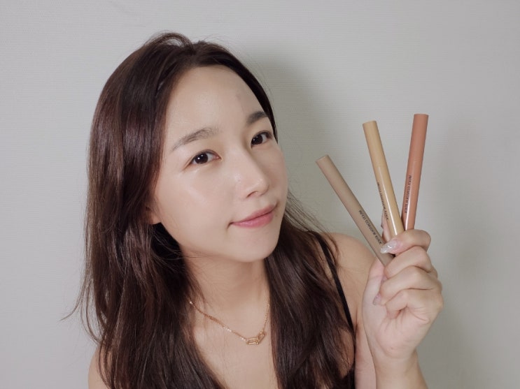  다이소 화장품 추천 투쿨포스쿨 태그 TAG 멀티 쉐딩 스틱 데일리 음영 메이크업하는법
