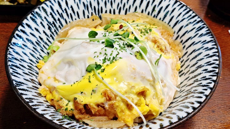 의외로 맛있는 개봉동 행운의 집 돈까스 맛집입니다. 의외로 맛있는 개봉동 행운의 집 돈까스 맛집입니다.