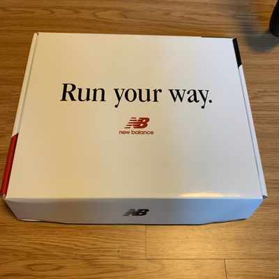  2023 뉴발란스 런온 Run Your Way 기념품 도착