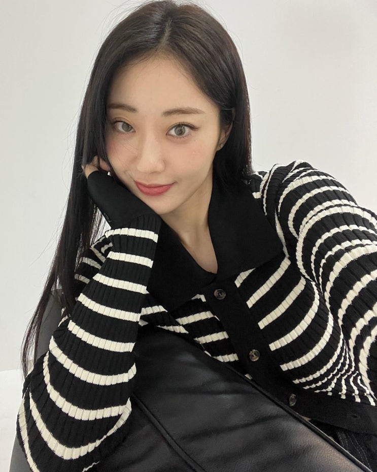 경리 노빠꾸 탁재훈 착용 여자 니트 가디건 브랜드 가브리엘 리 정보 경리 노빠꾸 탁재훈 착용 여자 니트 가디건 브랜드 가브리엘 리 정보