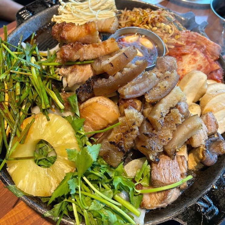 울산우정동맛집 - 구워져서 나와서 먹기 좋았던 회식장소 심돈 울산우정동맛집 - 구워져서 나와서 먹기 좋았던 회식장소 심돈