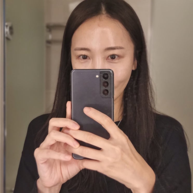  압구정 피부과 이마 필러 대신 자연스러운 콜라겐부스터코어 대만족 후기
