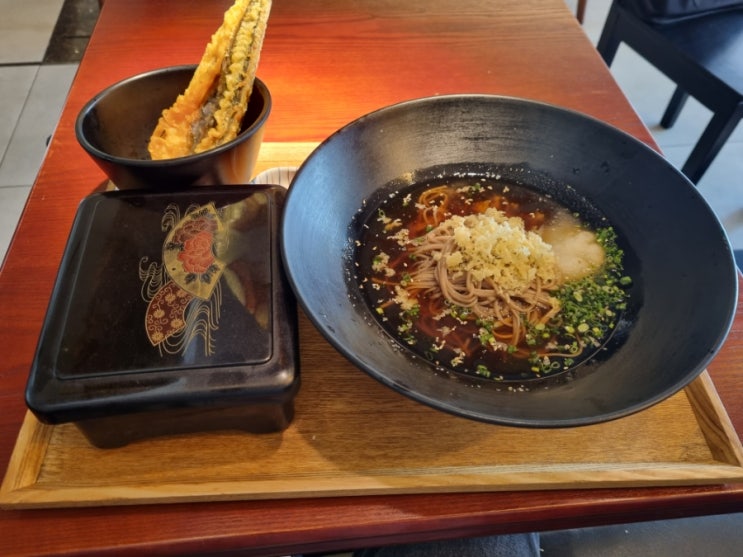  신사역 일식당 오마끼 신사가로수길 본점 냉소바 후또마끼 후토마끼 맛집