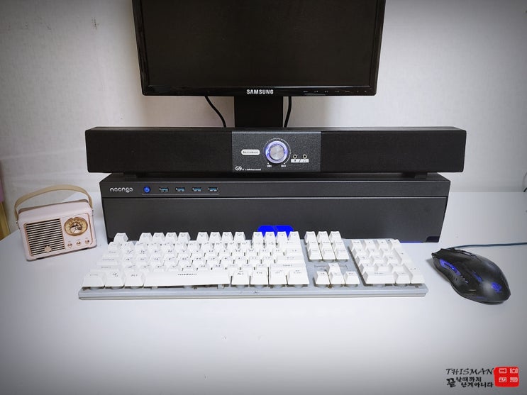  너크너크 UV살균 듀얼 모니터 올인원 받침대 다기능 USB 포트 편리함을 동시에!